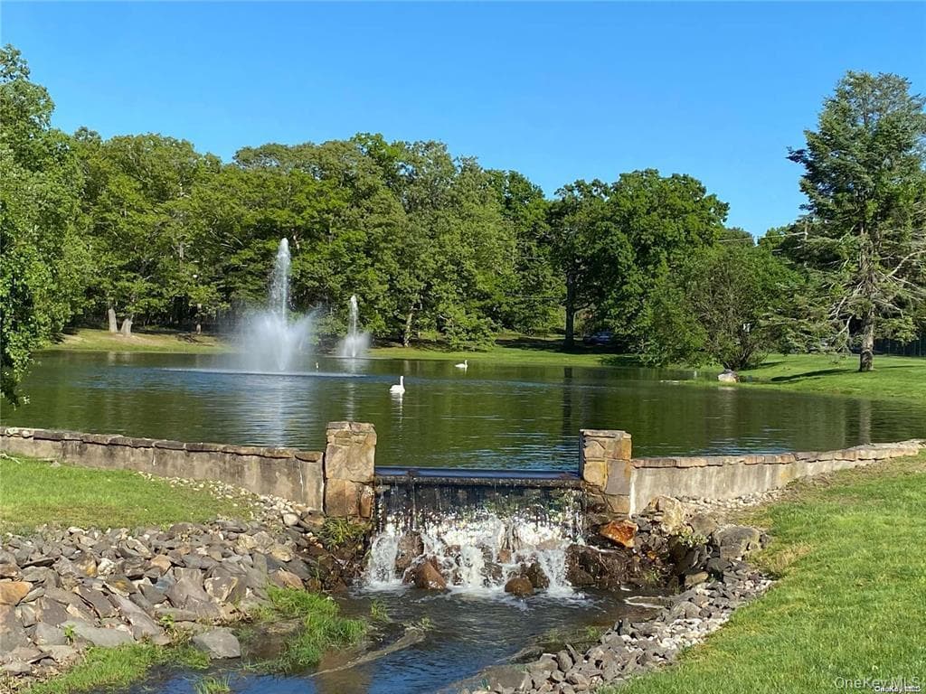 274 Berwick Court Unit: A thumbnail 29