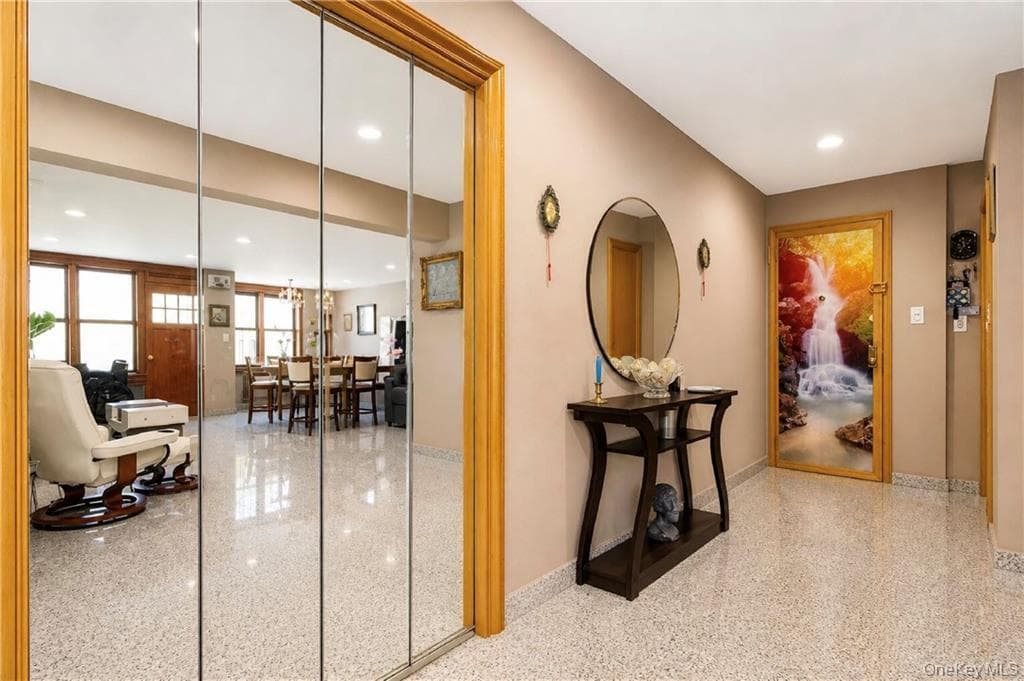 2800 Coyle Street Unit: 322 thumbnail 4