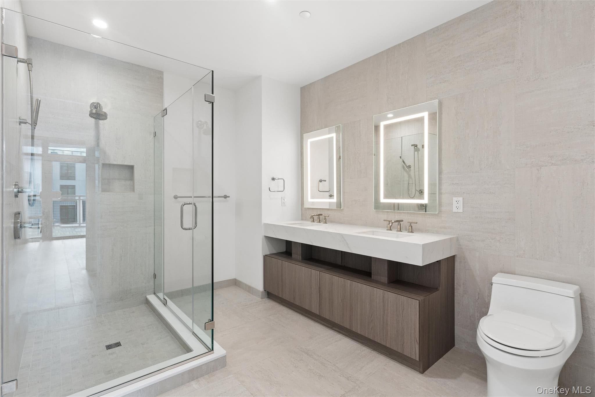 140 Boardwalk Unit: 905B thumbnail 16