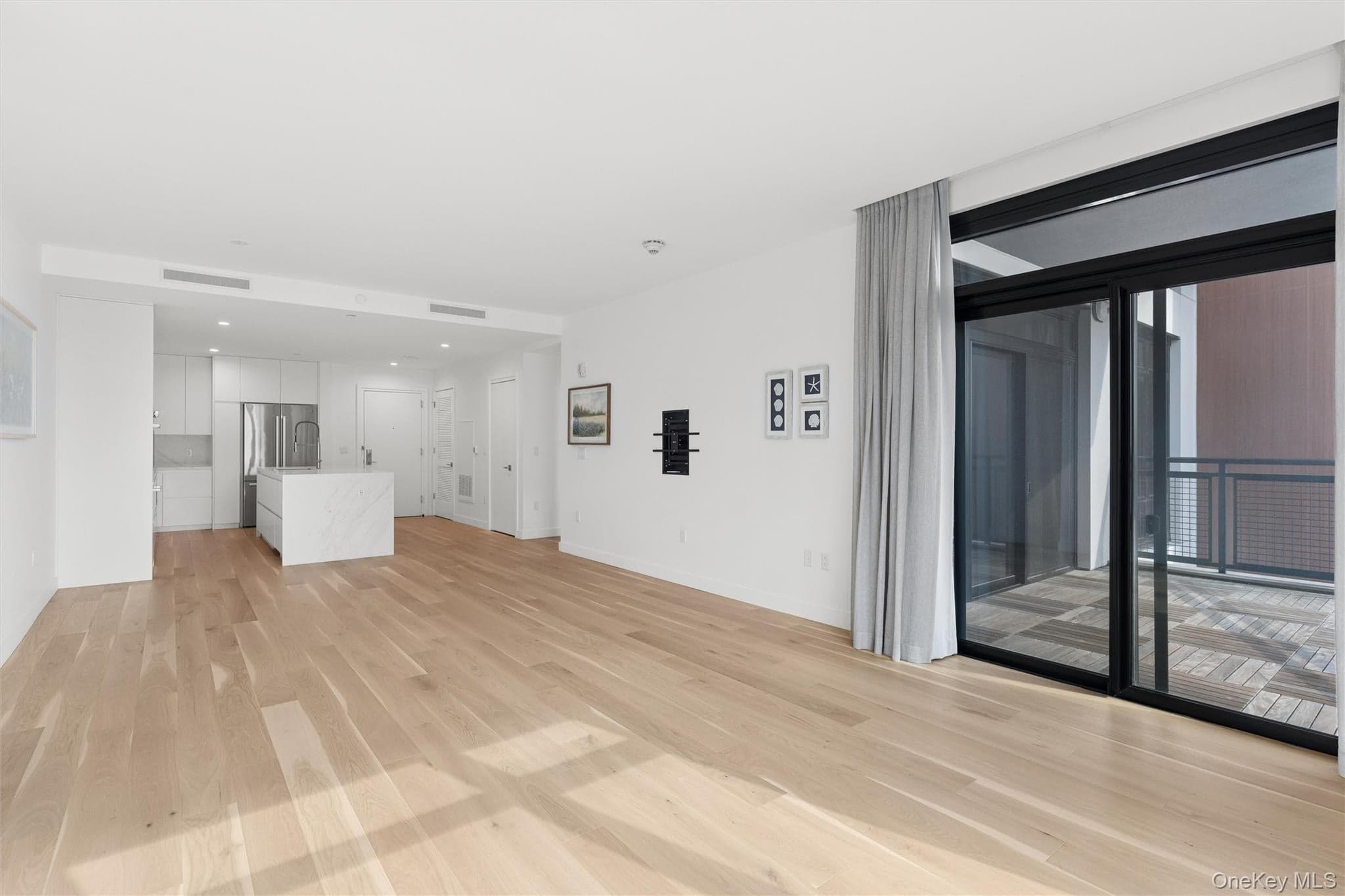 140 Boardwalk Unit: 905B thumbnail 8