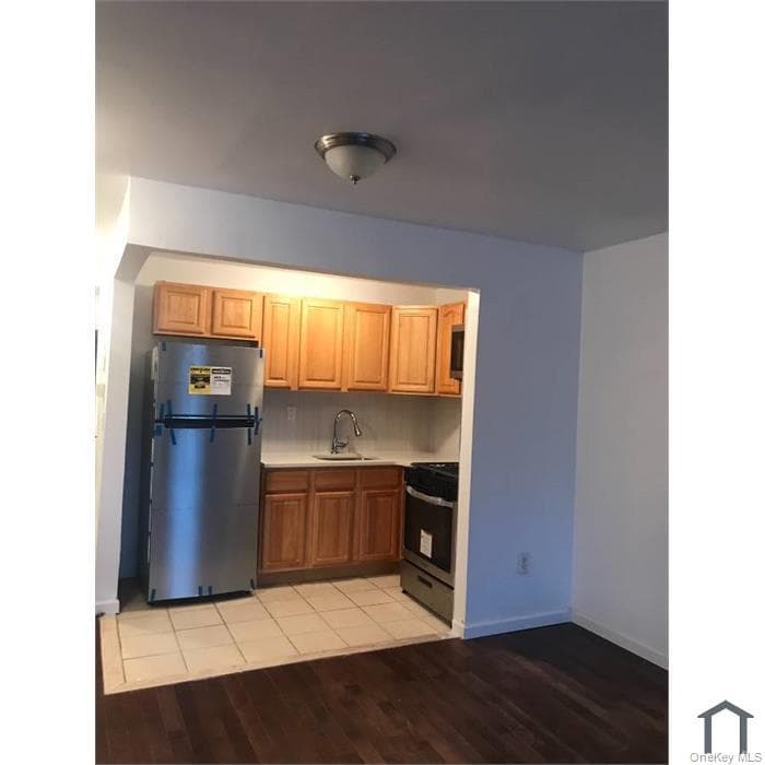 3969 Carpenter Avenue thumbnail 13