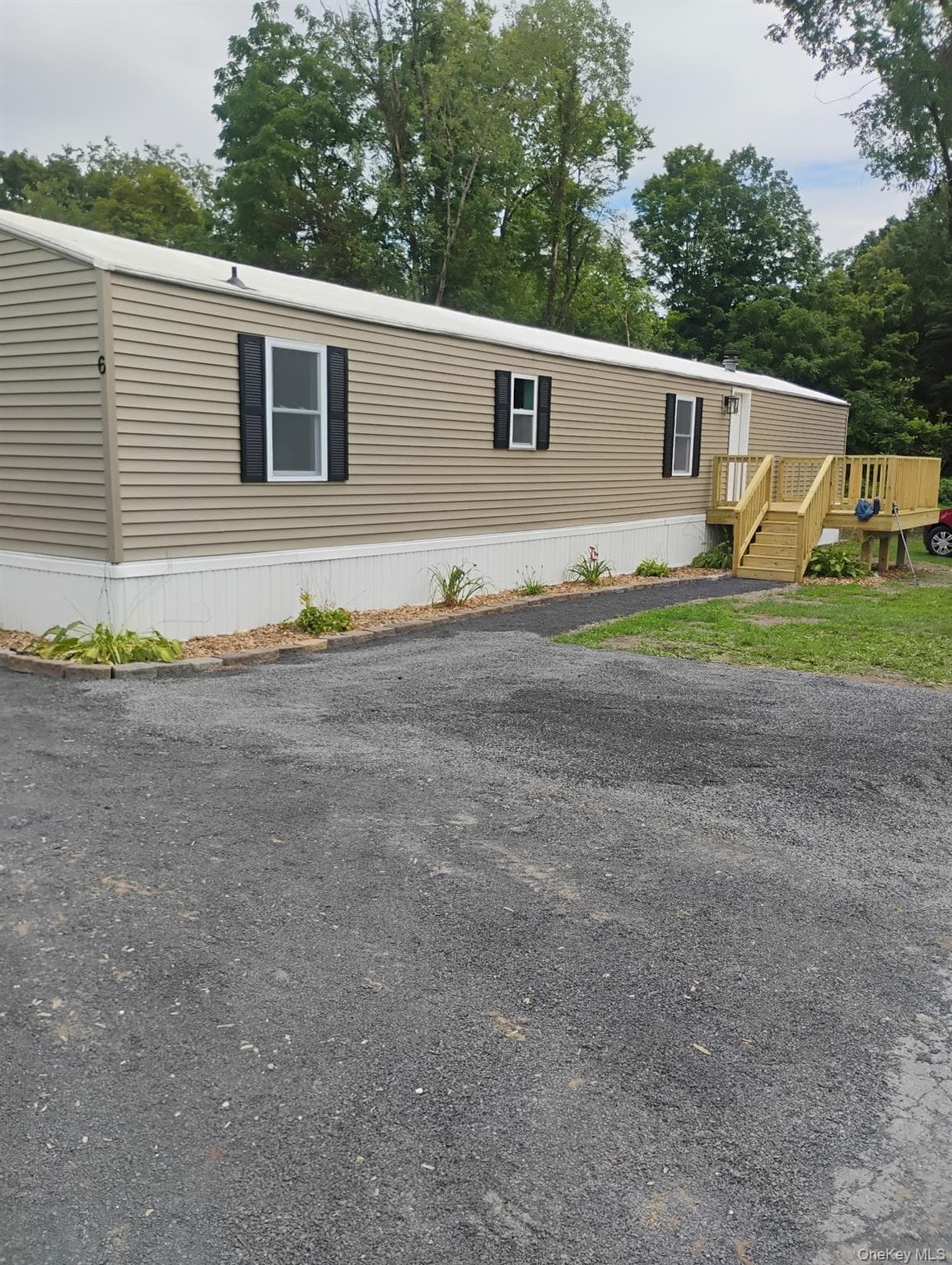 363 Mettacahonts RD Unit: 6 thumbnail 3