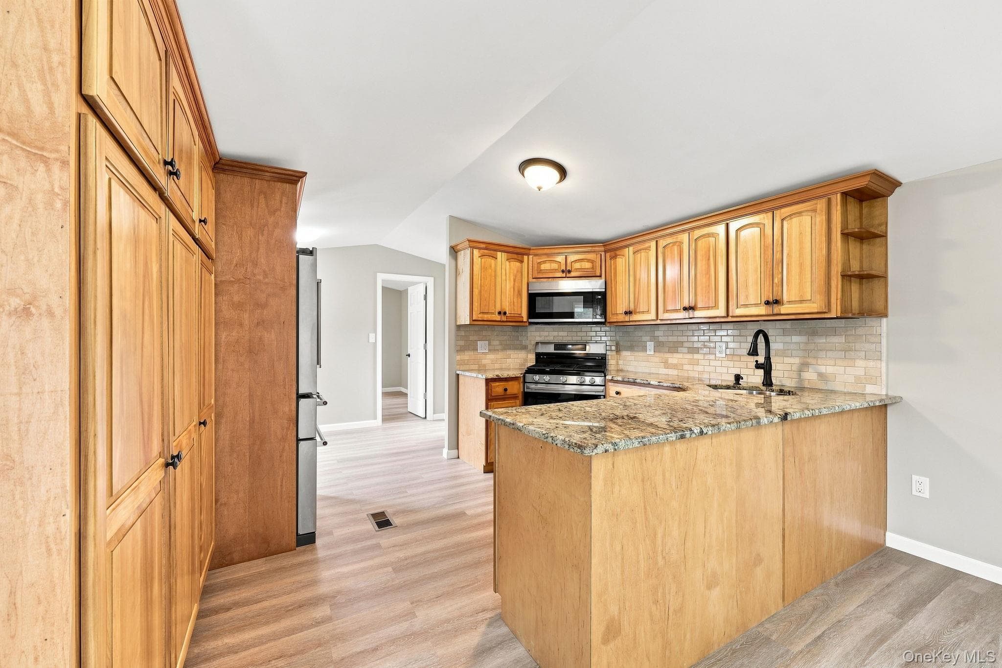 363 Mettacahonts RD Unit: 6 thumbnail 12