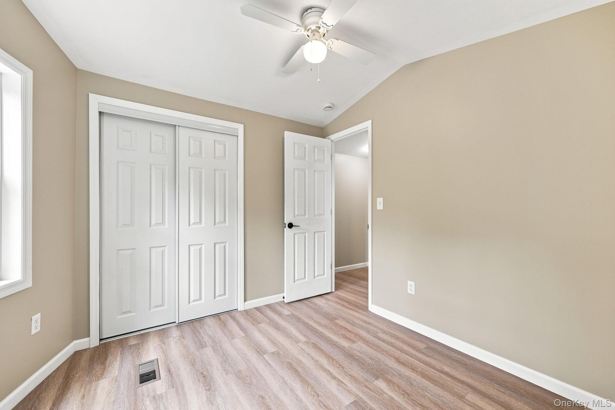 363 Mettacahonts RD Unit: 6 thumbnail 23