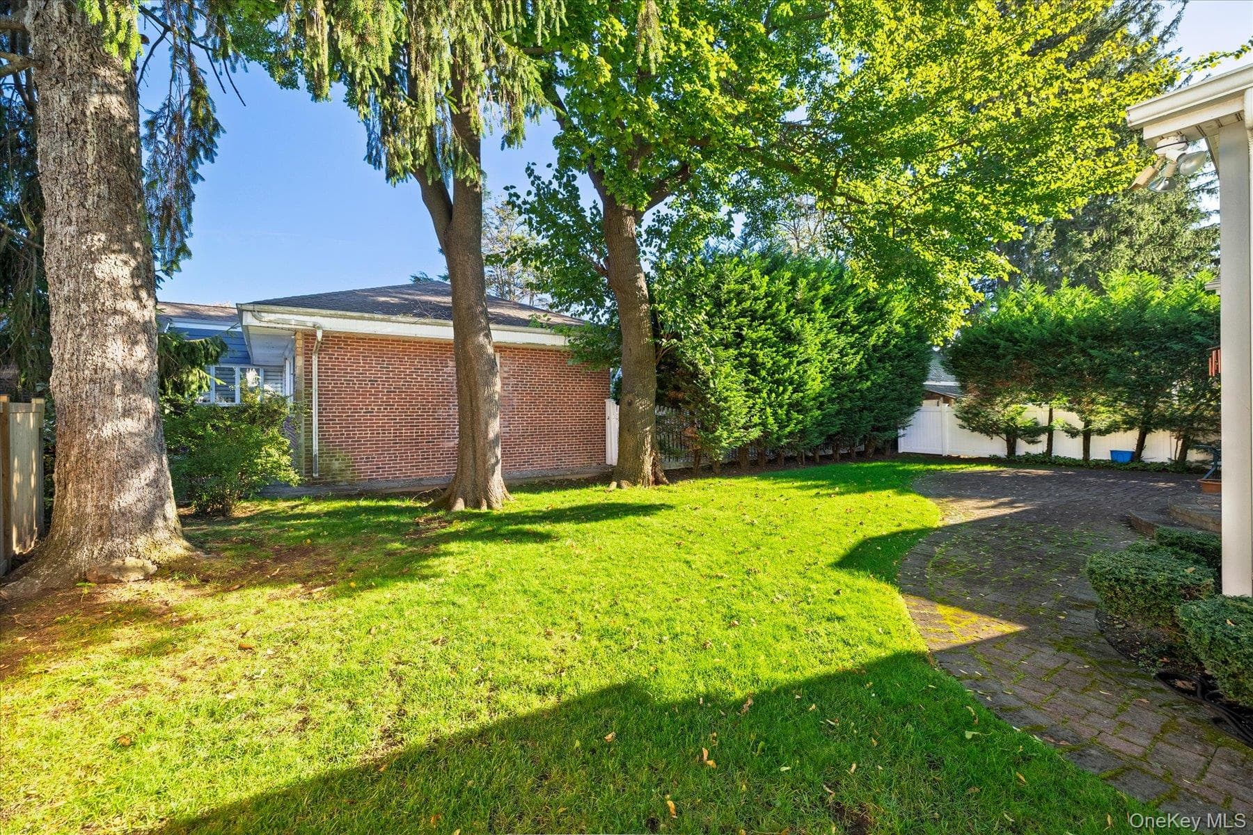 404 Cornwell Avenue thumbnail 32