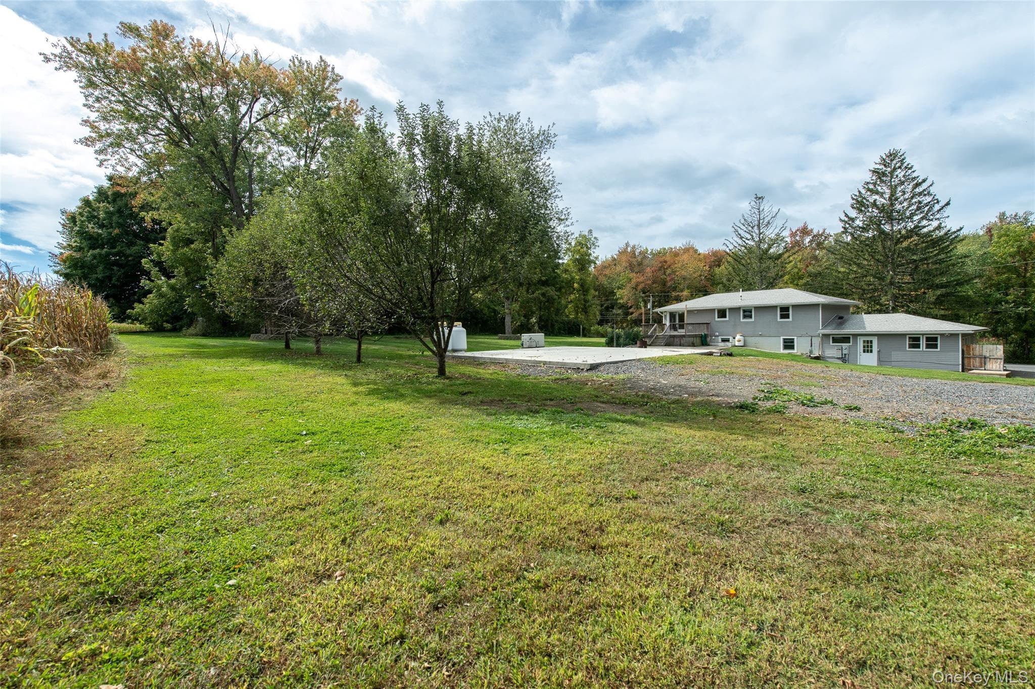 1515 Blue Hill Rd RD thumbnail 44