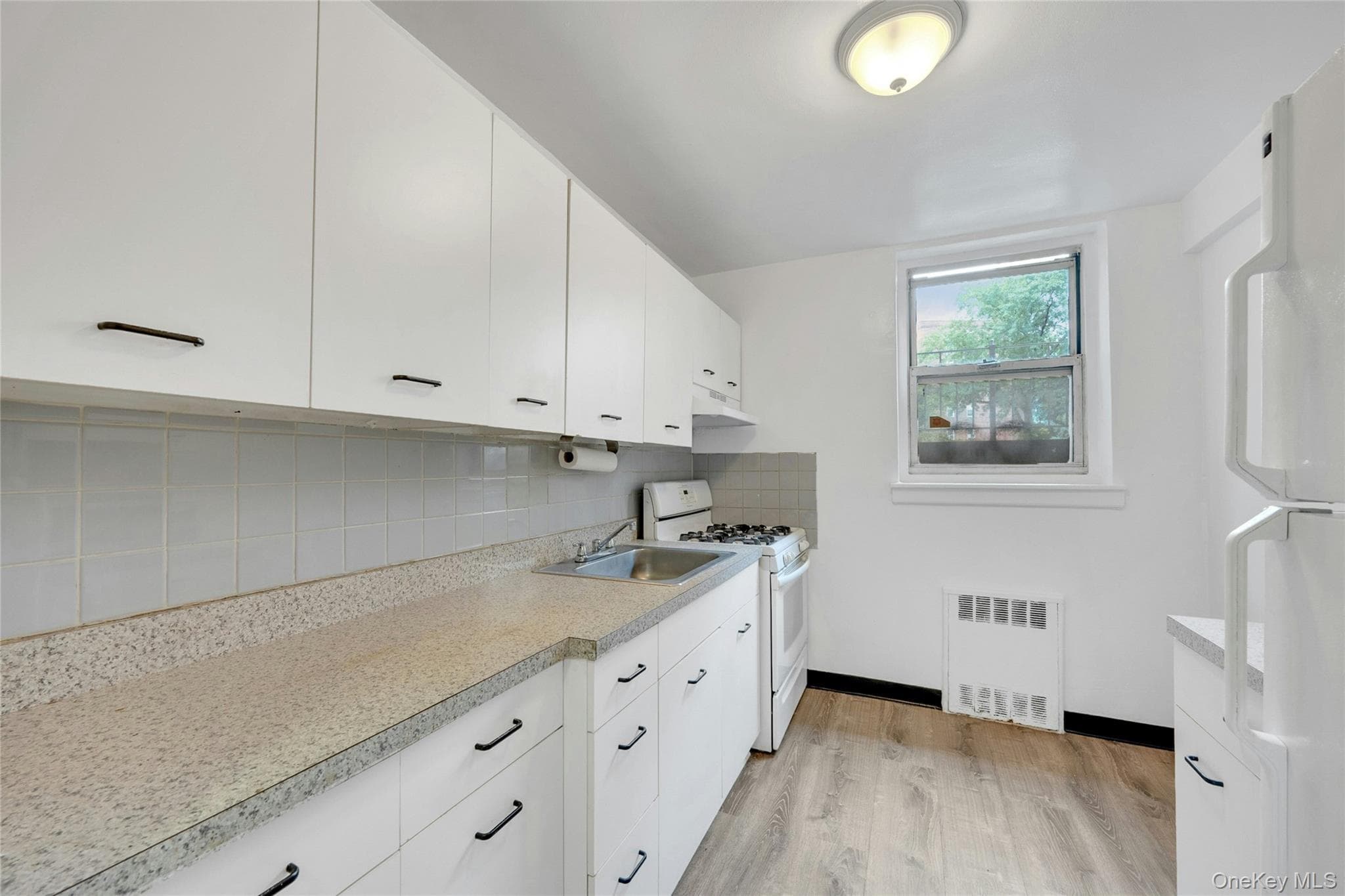 5610 Netherland Avenue Unit: 1G thumbnail 2