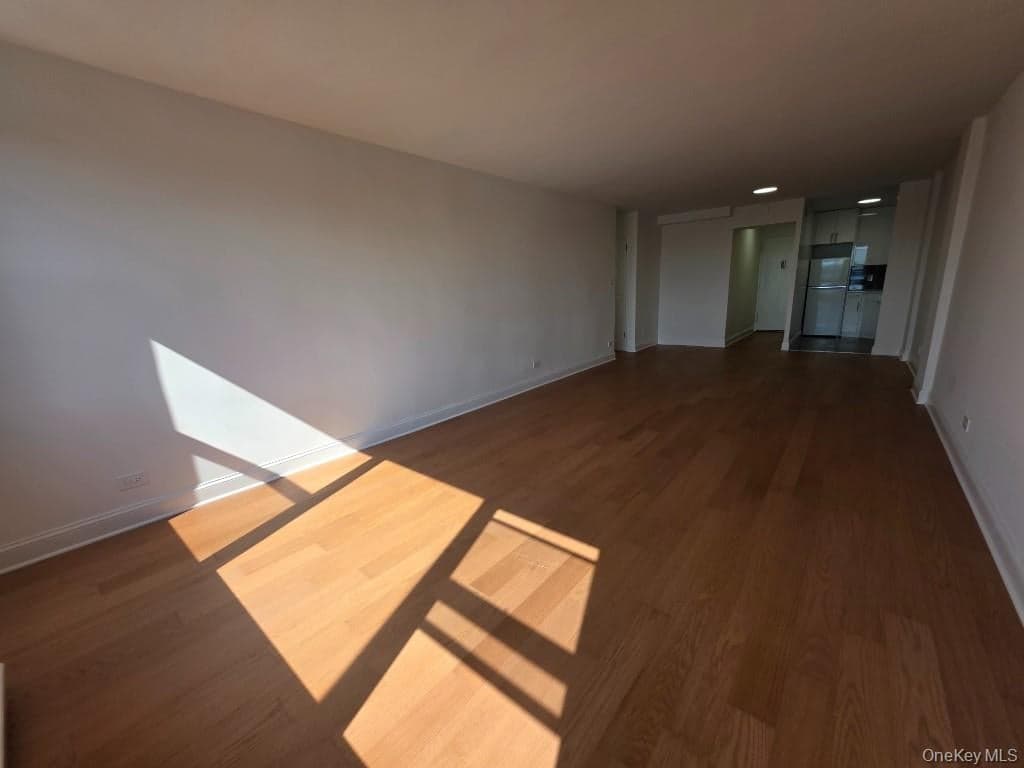 61-20 Grand Central Parkway Unit: C807 thumbnail 3