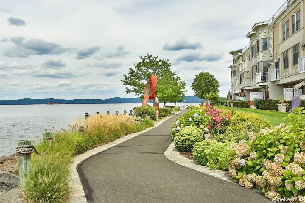 3306 Leeward Drive thumbnail 12