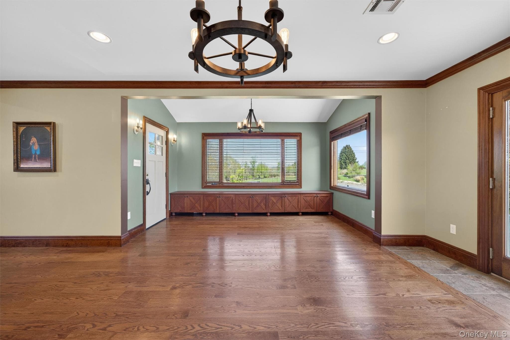 285 Maple Avenue thumbnail 13