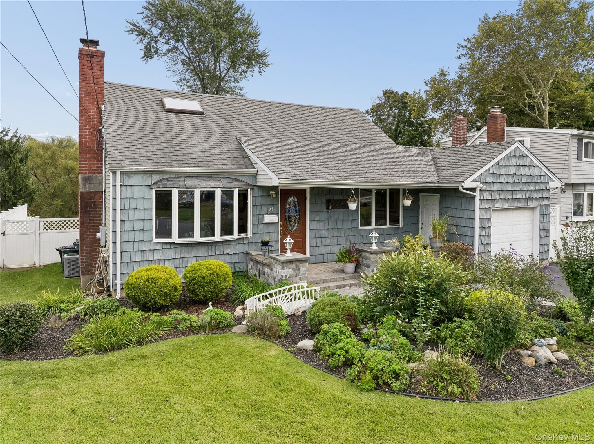 143 Deer Lake Drive photo 1