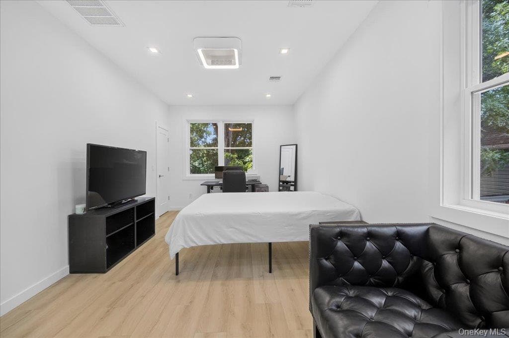 33 Terrace Avenue thumbnail 17
