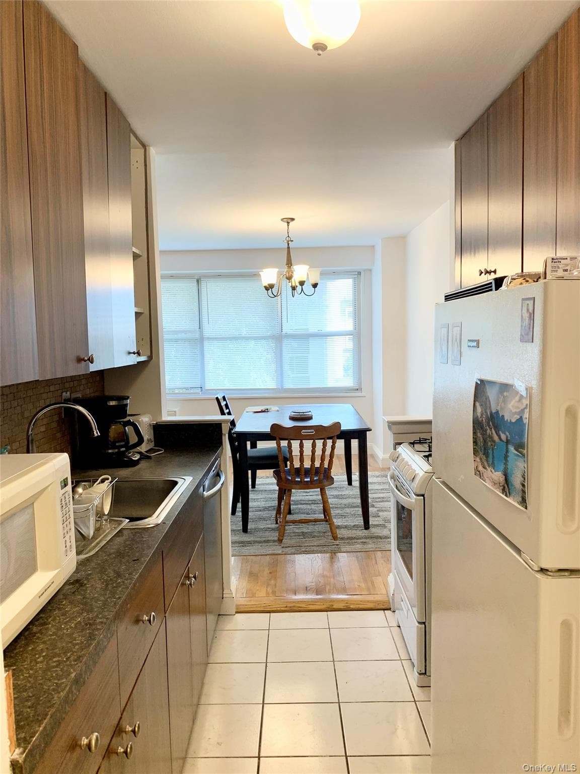 17-85 215 Street St Unit: 1R thumbnail 4