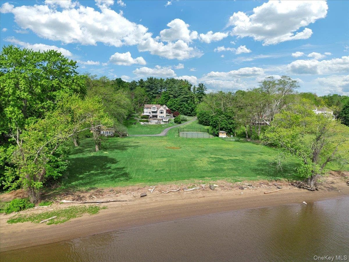 248 Van Wies Point Road thumbnail 2