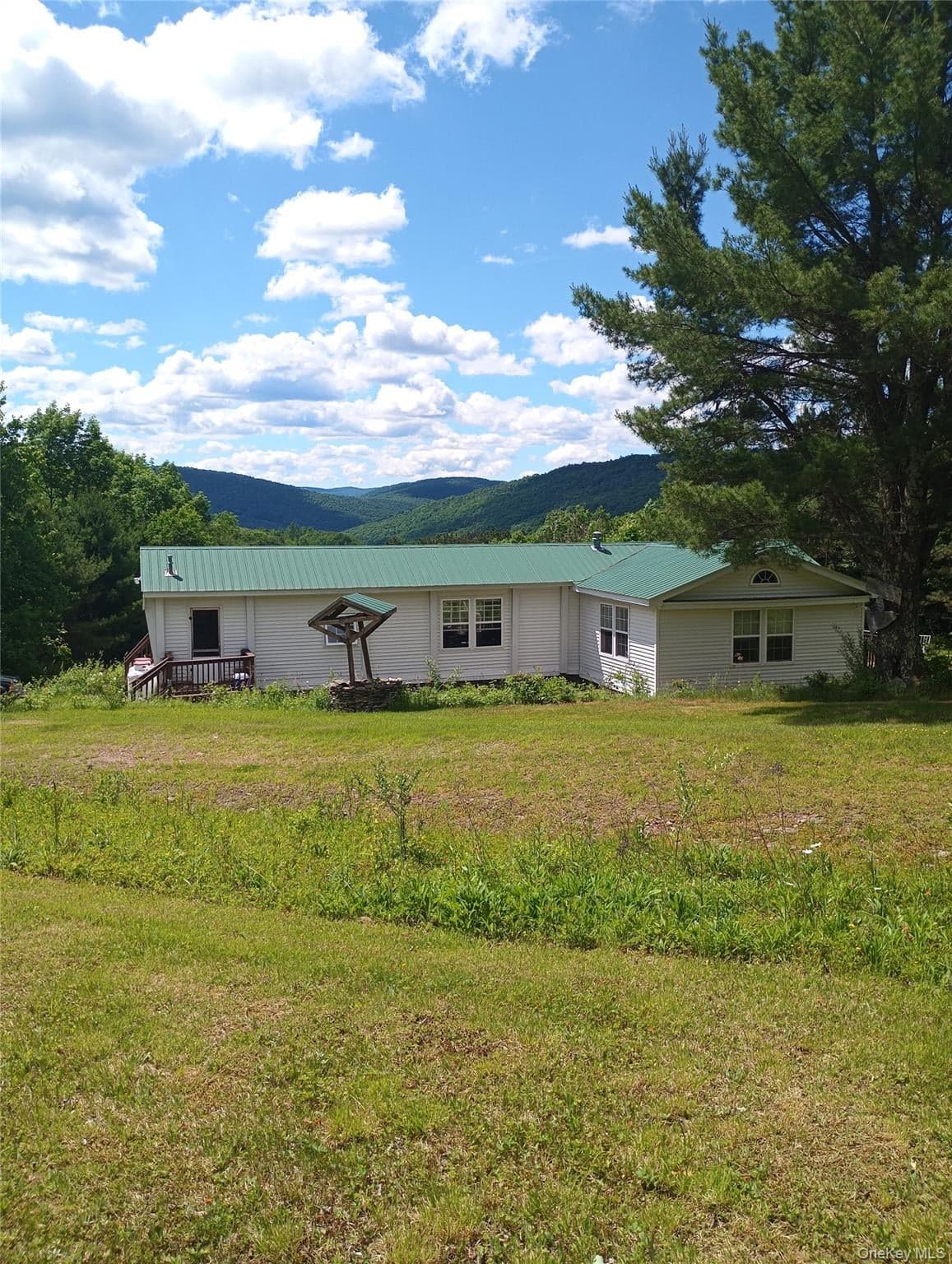 4323 Gregory Hollow Road, Hamden