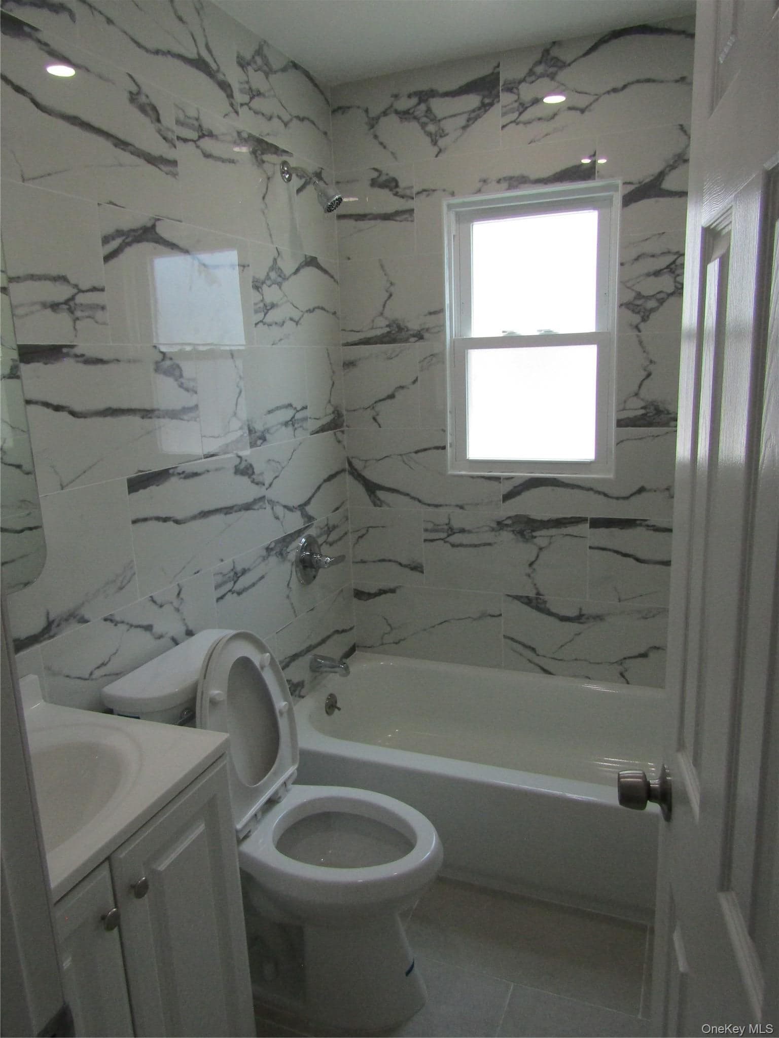 258 Brown Avenue thumbnail 7