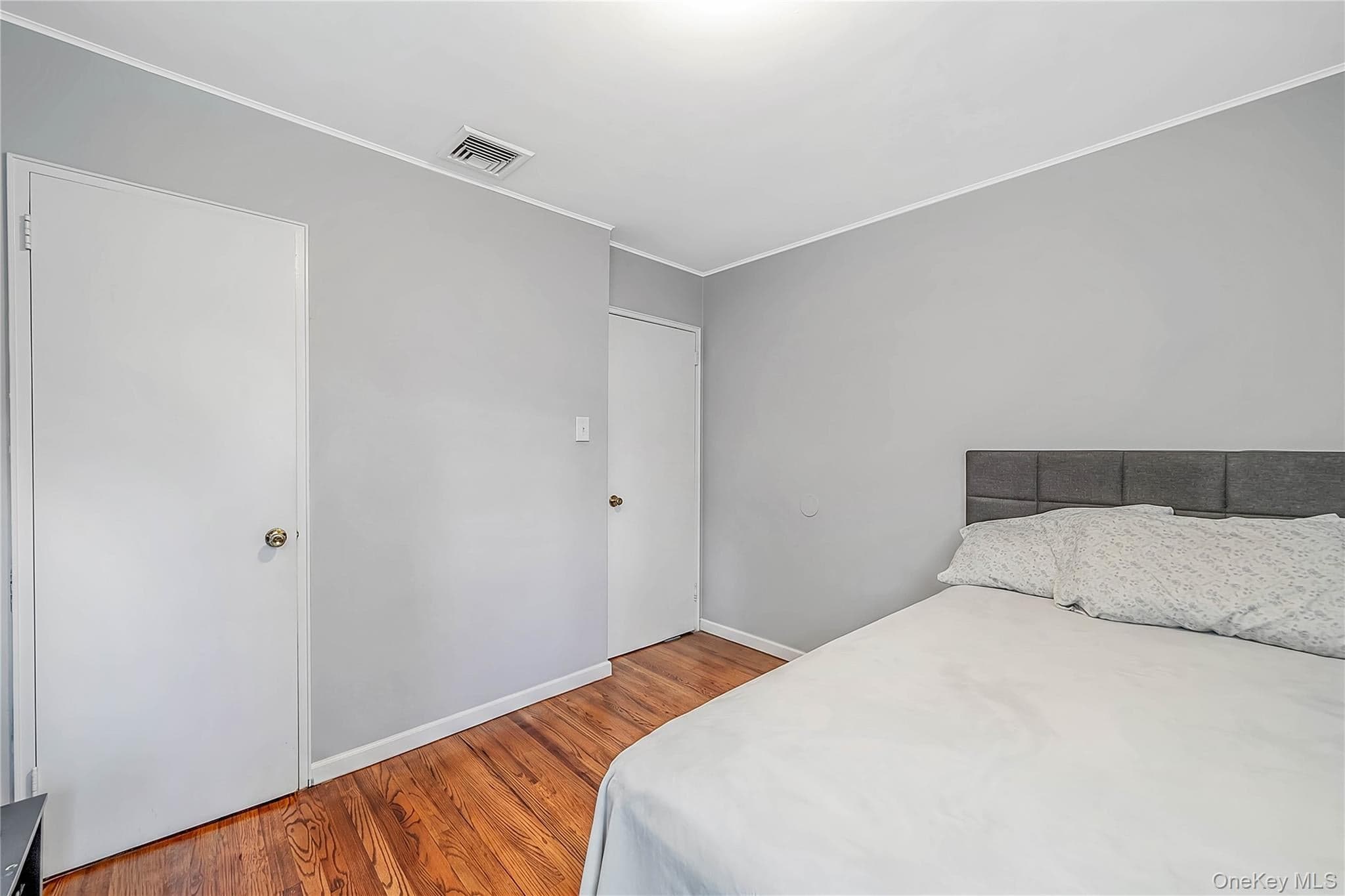2275 Hynes Place thumbnail 16