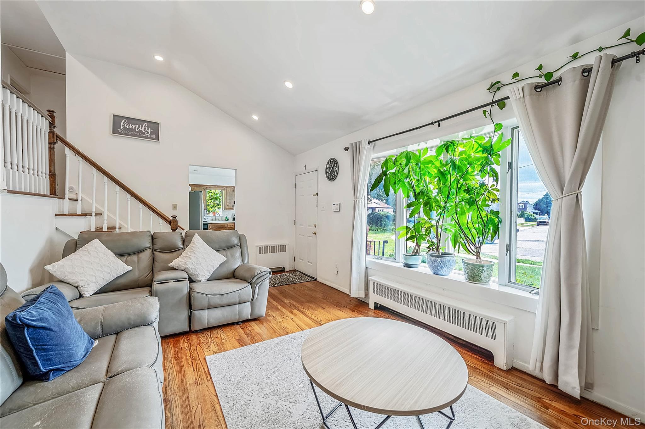 2275 Hynes Place thumbnail 7