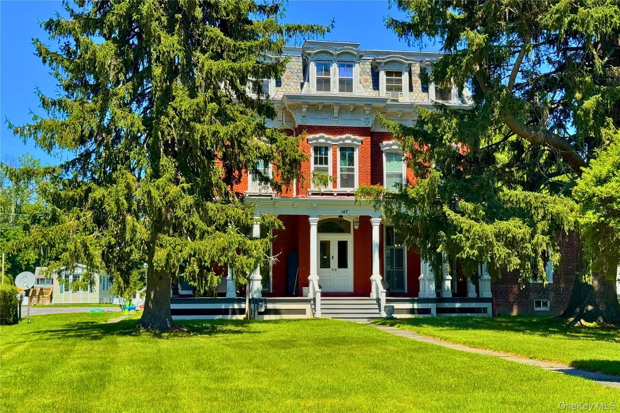 147-151 Grandview Avenue thumbnail 5