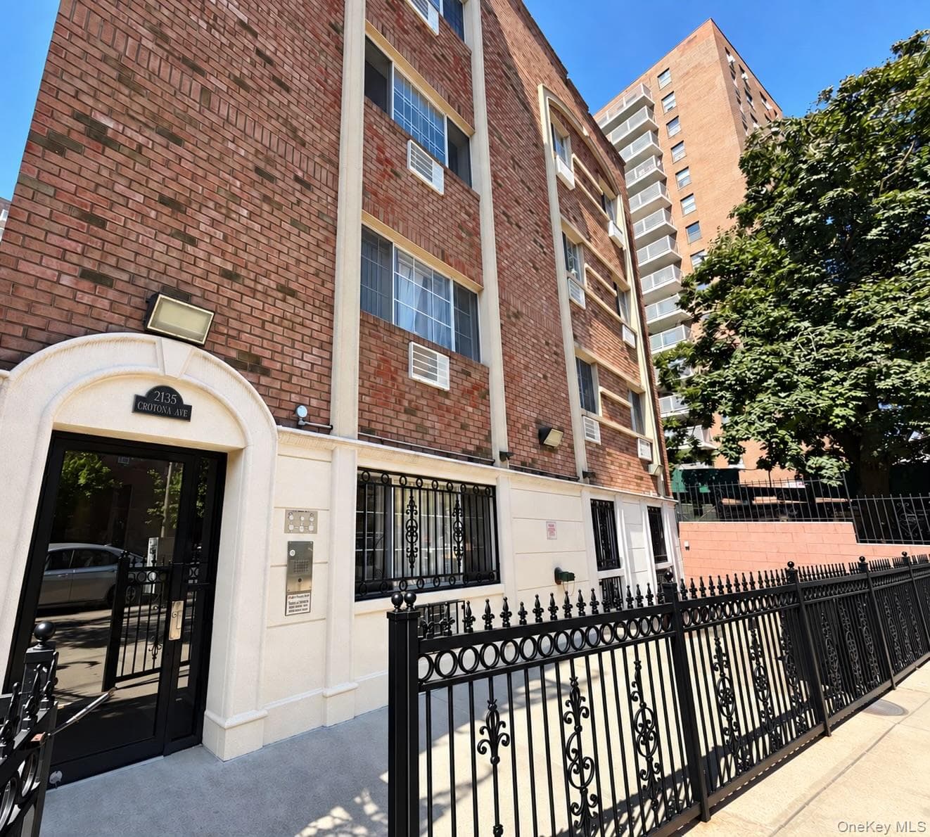 2135 Crotona Avenue Unit: 2B thumbnail 11