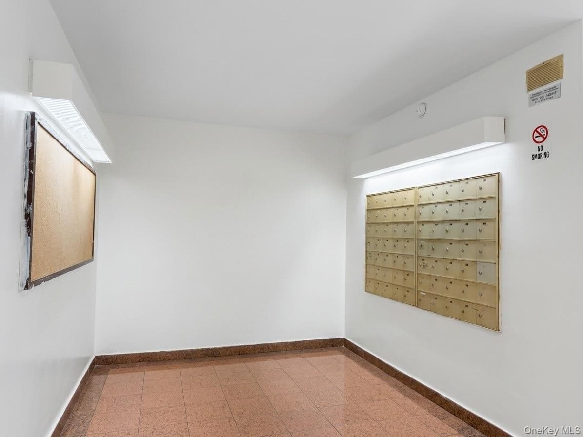 9430 60th Avenue Unit: 5D thumbnail 16