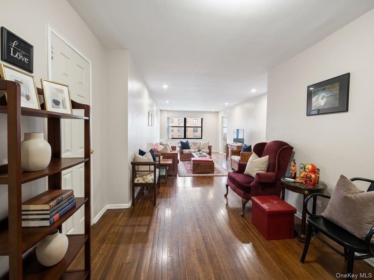 9430 60th Avenue Unit: 5D photo 1