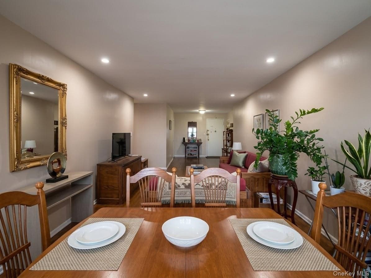9430 60th Avenue Unit: 5D thumbnail 4