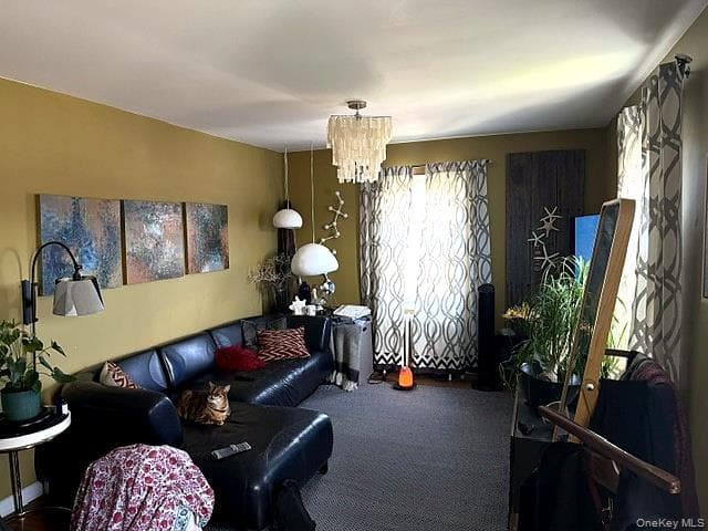 74 W Hoffman Avenue thumbnail 3