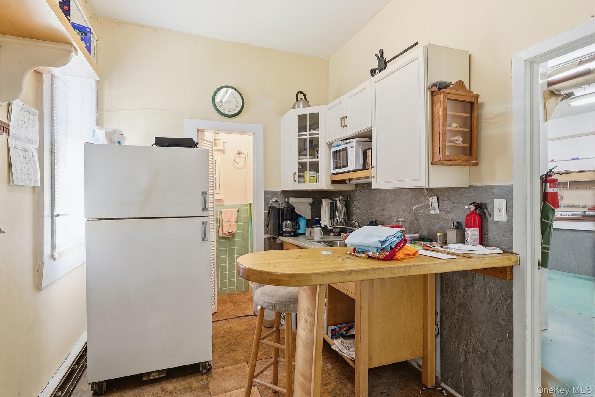 74 W Hoffman Avenue thumbnail 20