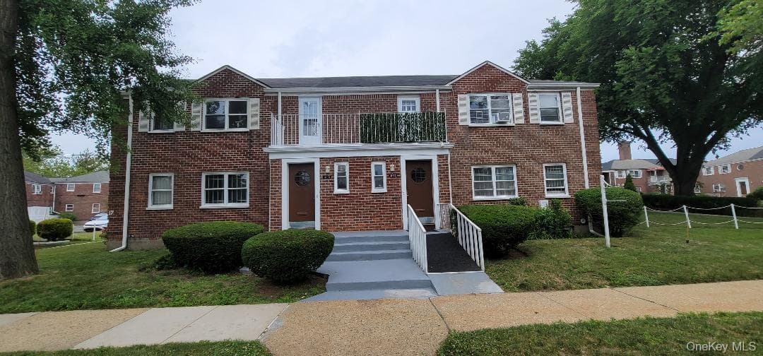 13178 Laurelton Parkway Unit: Upper, Rosedale