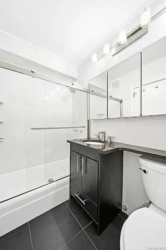 370 E 76th Street Unit: B1102 thumbnail 6