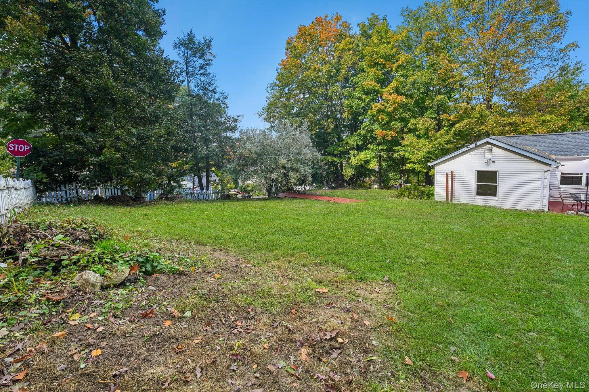 12 Crest Drive thumbnail 38