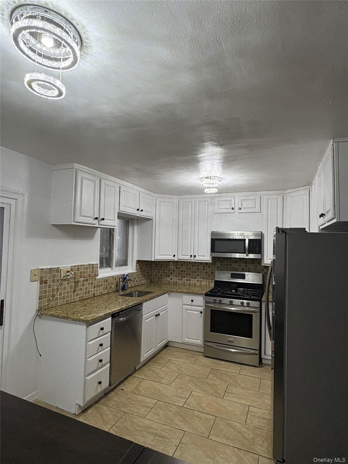 269 Balcom Avenue thumbnail 5