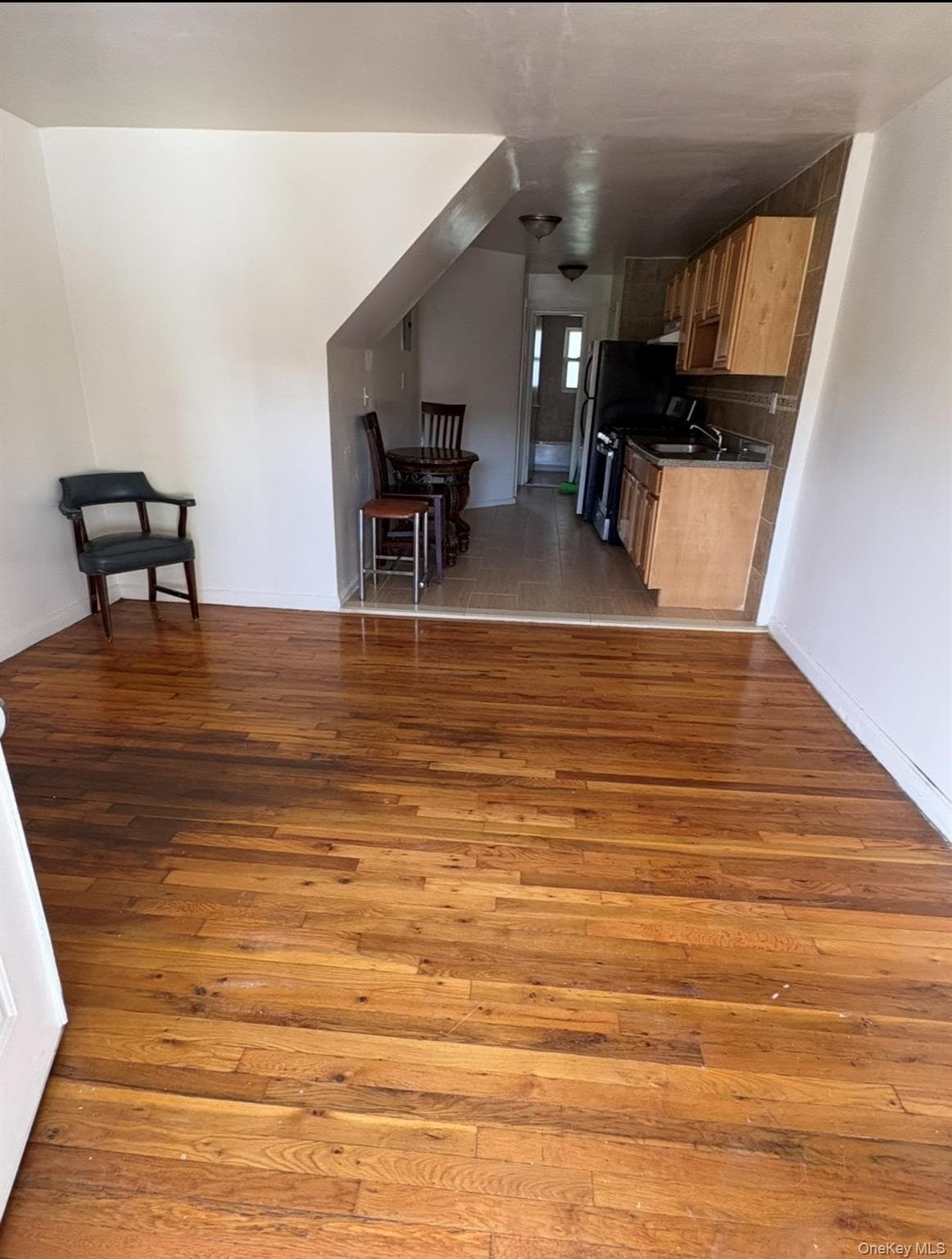 269 Balcom Avenue thumbnail 19