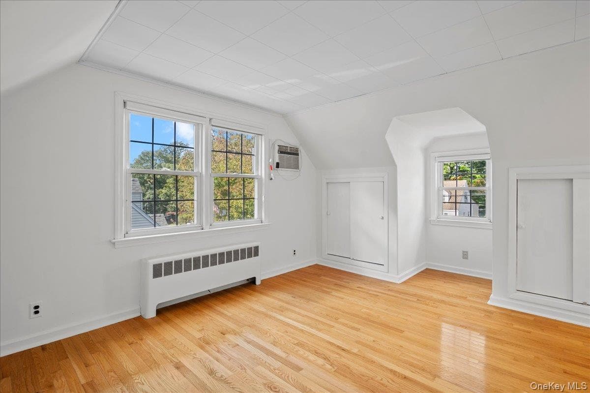 18 Maywood Avenue thumbnail 16