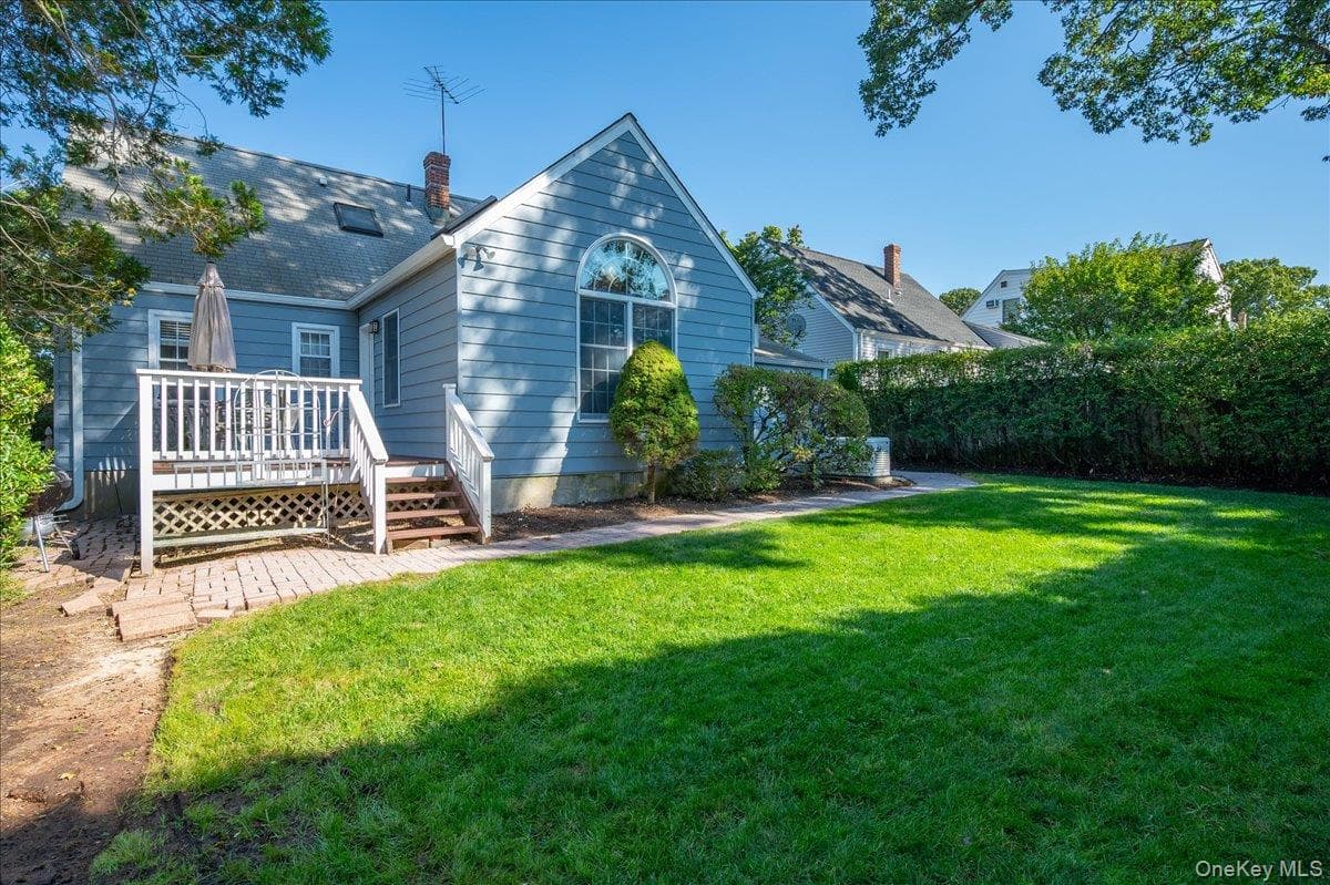 18 Maywood Avenue thumbnail 23
