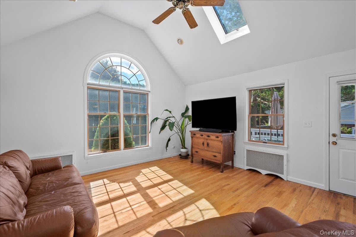 18 Maywood Avenue thumbnail 11