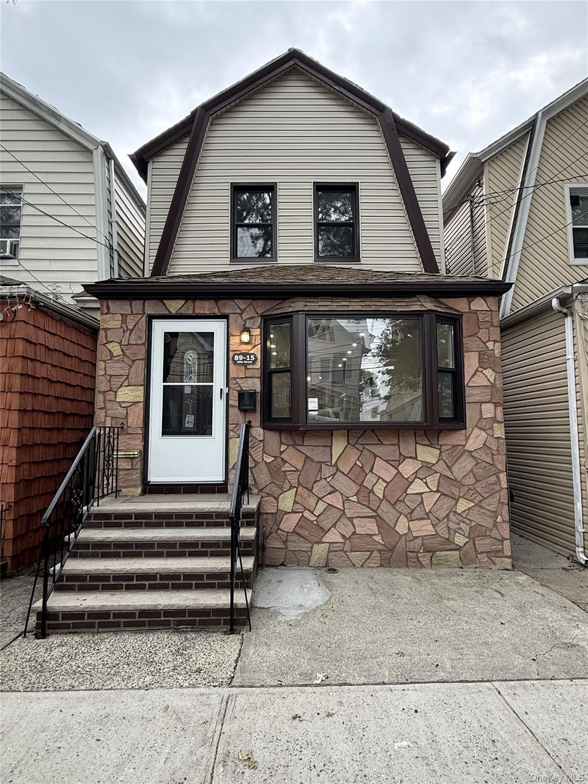 8915 86th Street, Woodhaven
