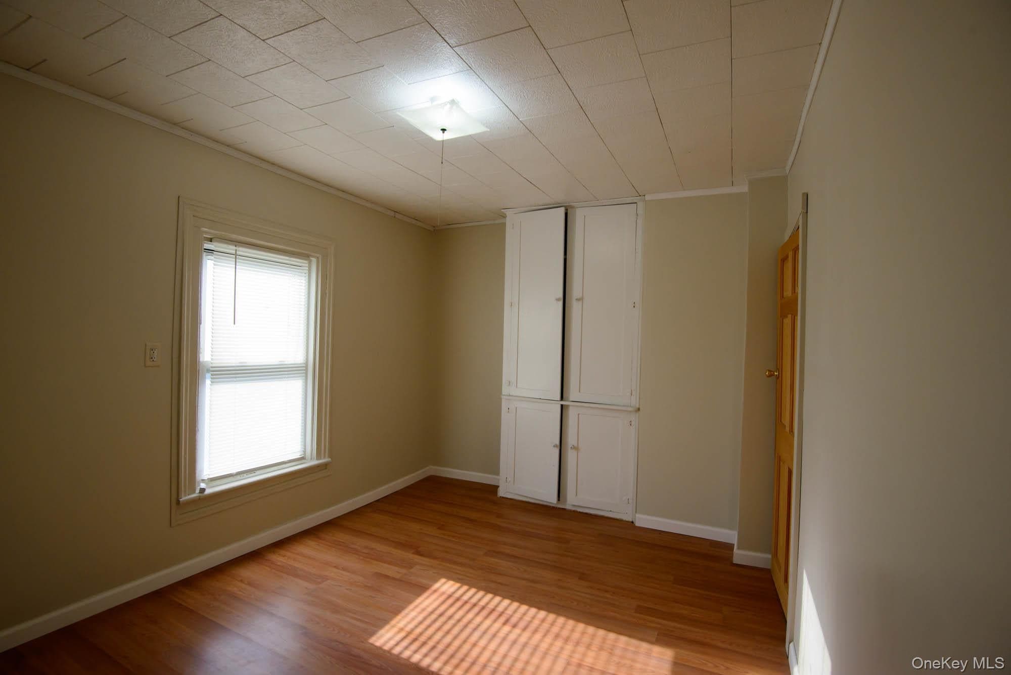 284 W Bridge Street thumbnail 9