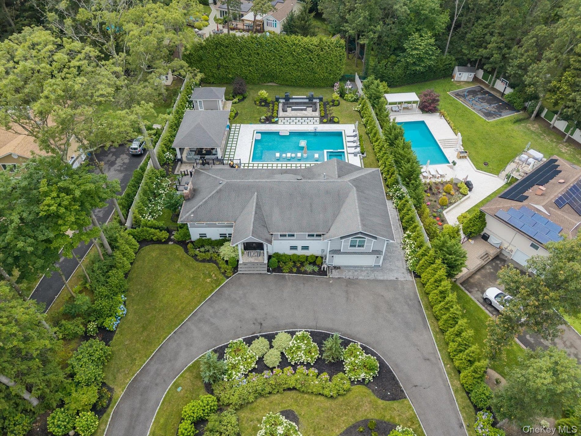 22 Beaumont Drive thumbnail 3