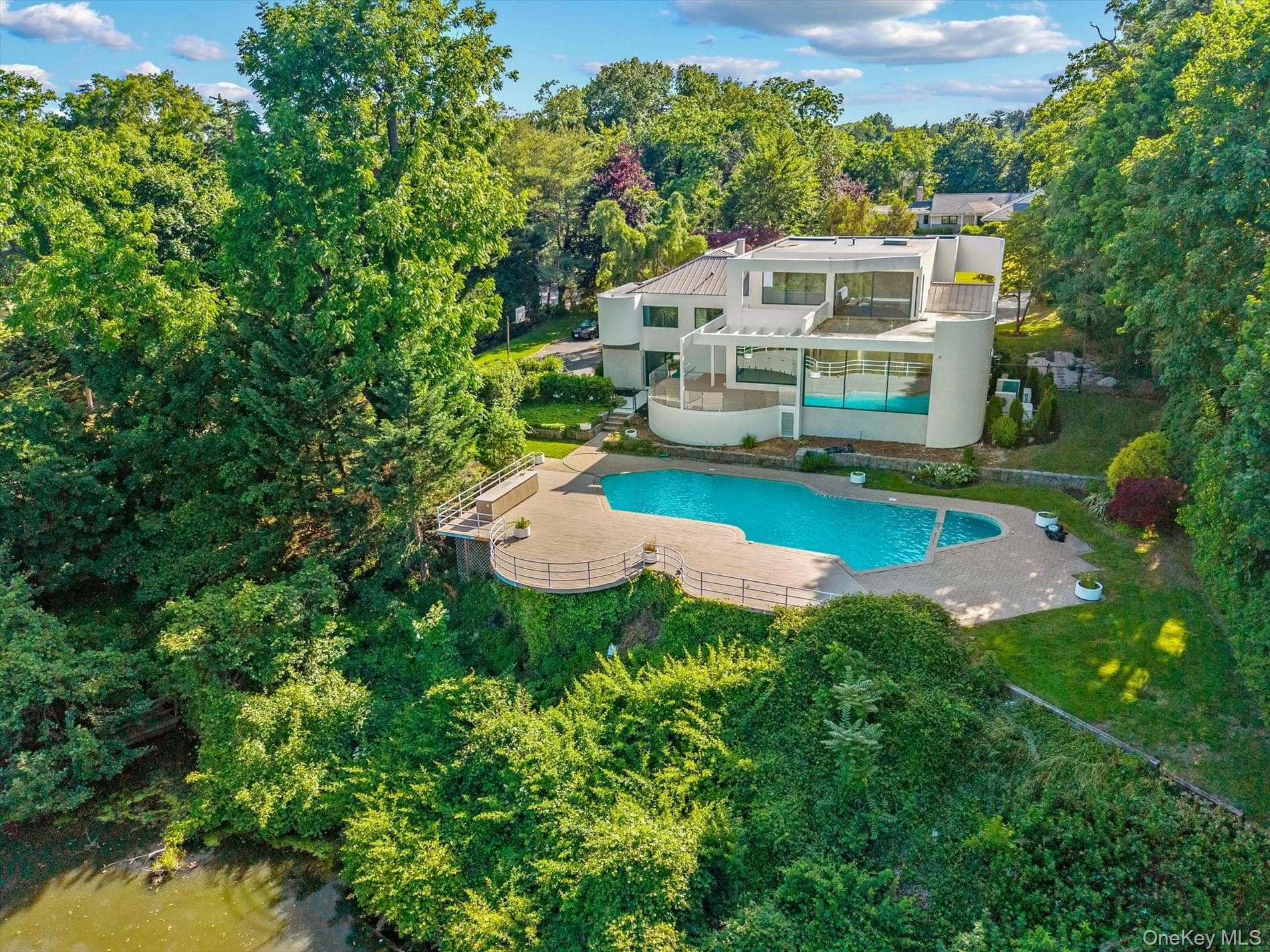 1 Foxwood Road thumbnail 40