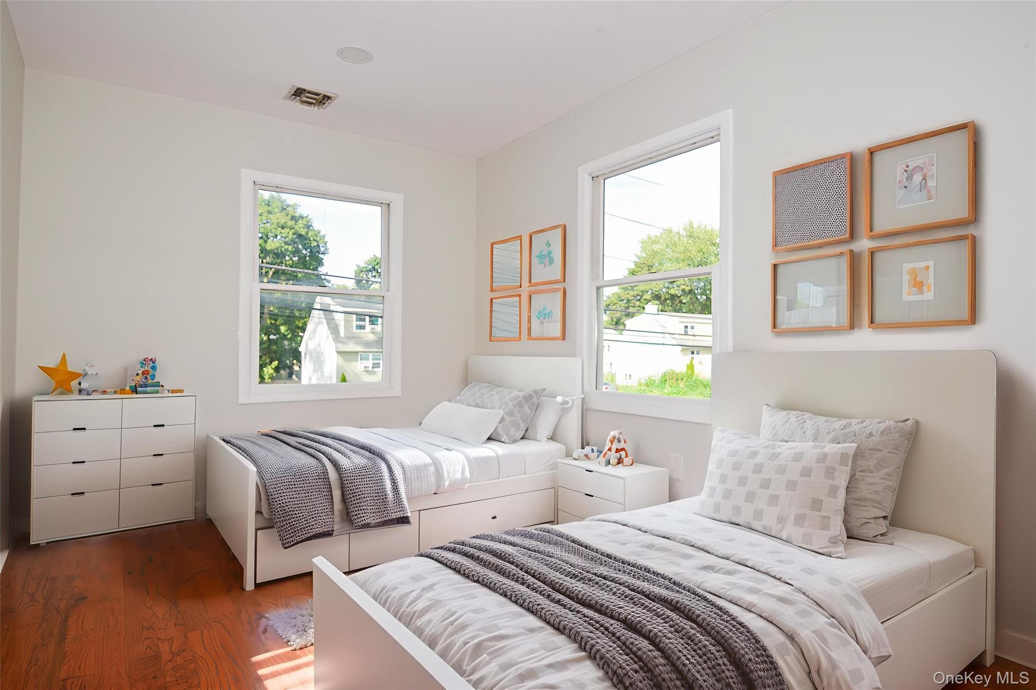 95 E Pulaski Road thumbnail 26