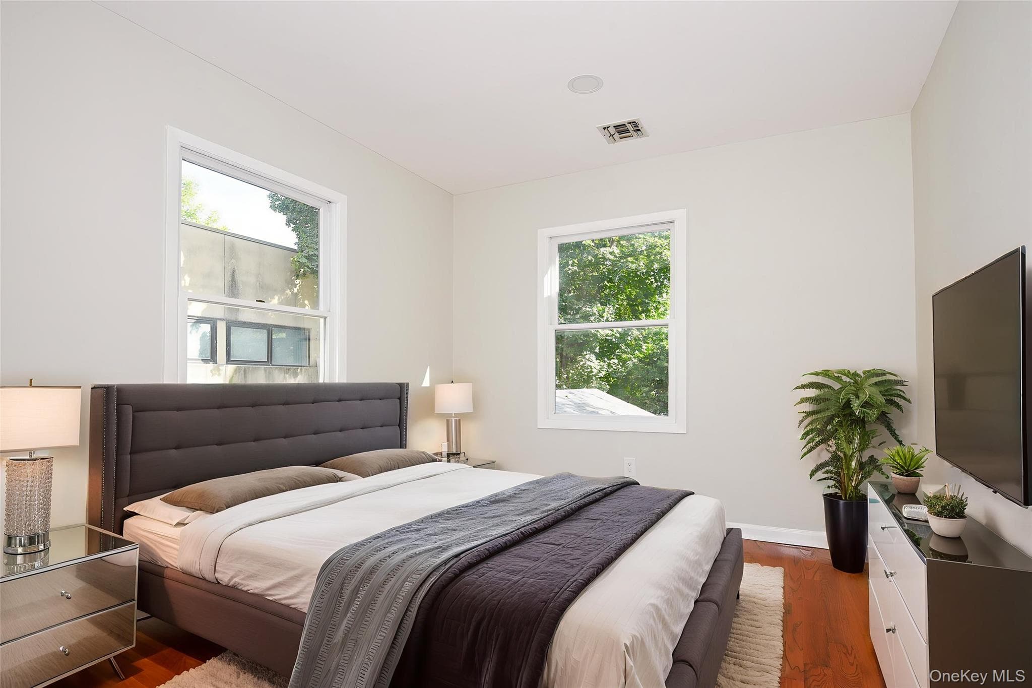 95 E Pulaski Road thumbnail 33