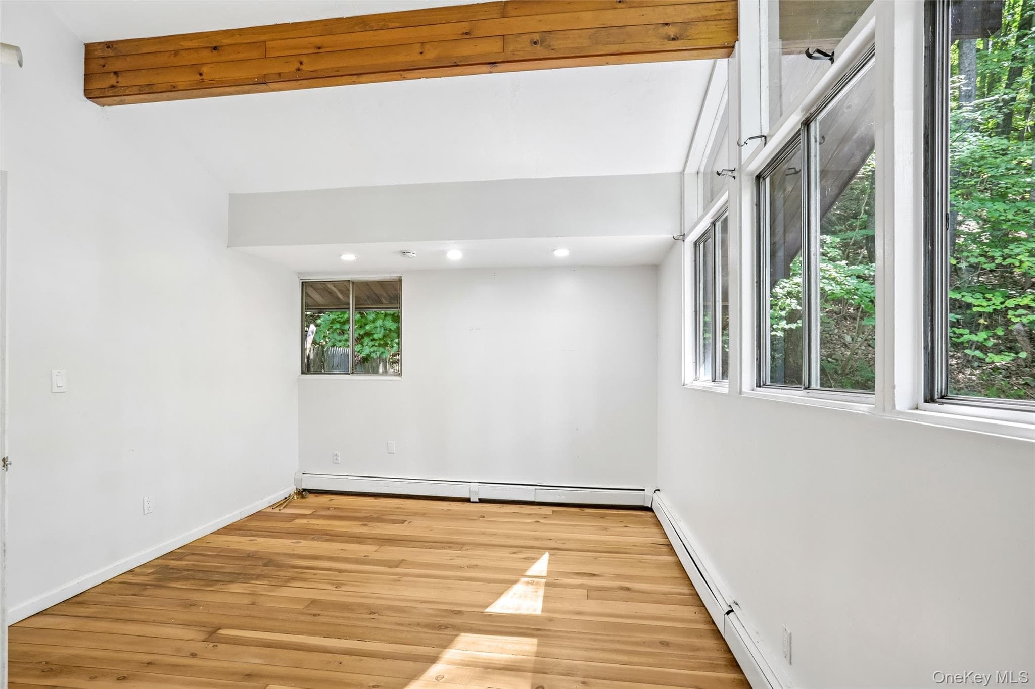 951 Haverstraw Road thumbnail 14