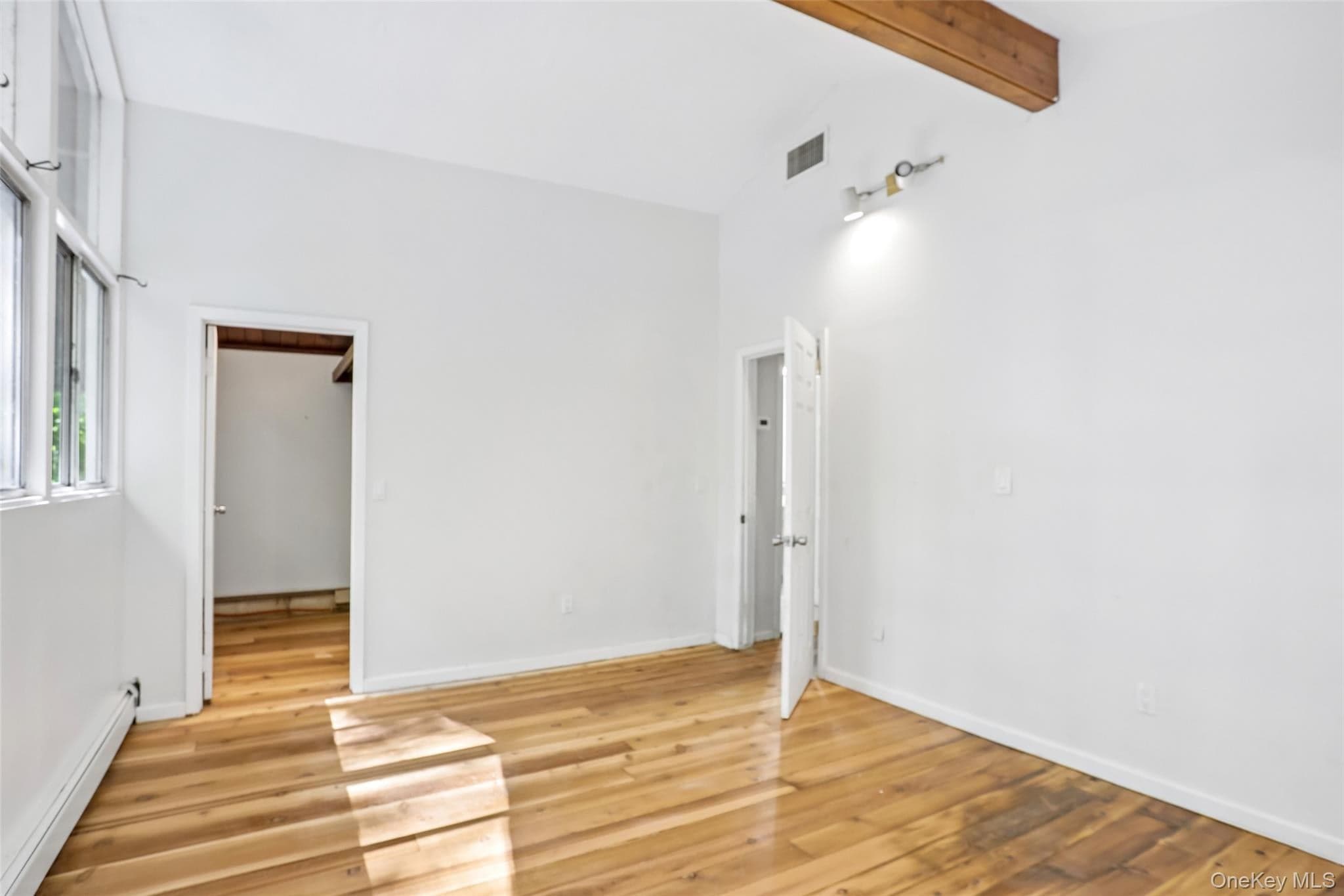951 Haverstraw Road thumbnail 13
