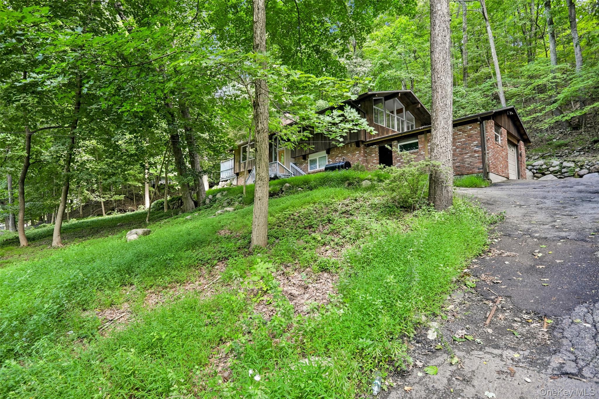 951 Haverstraw Road thumbnail 6