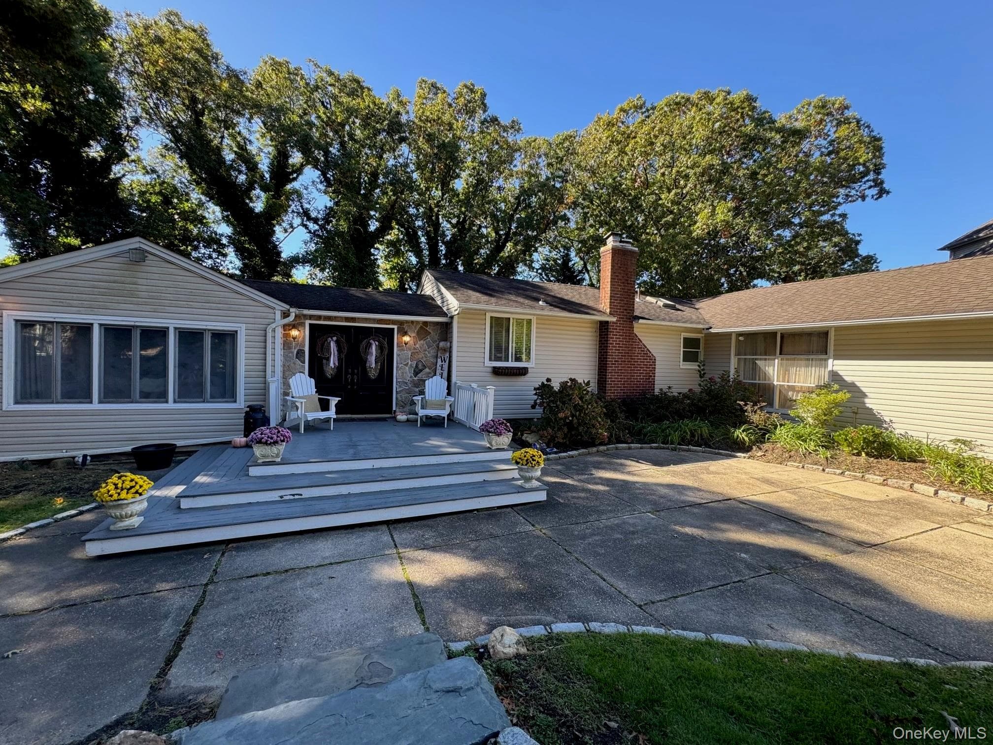 22 Alice Lane, Smithtown