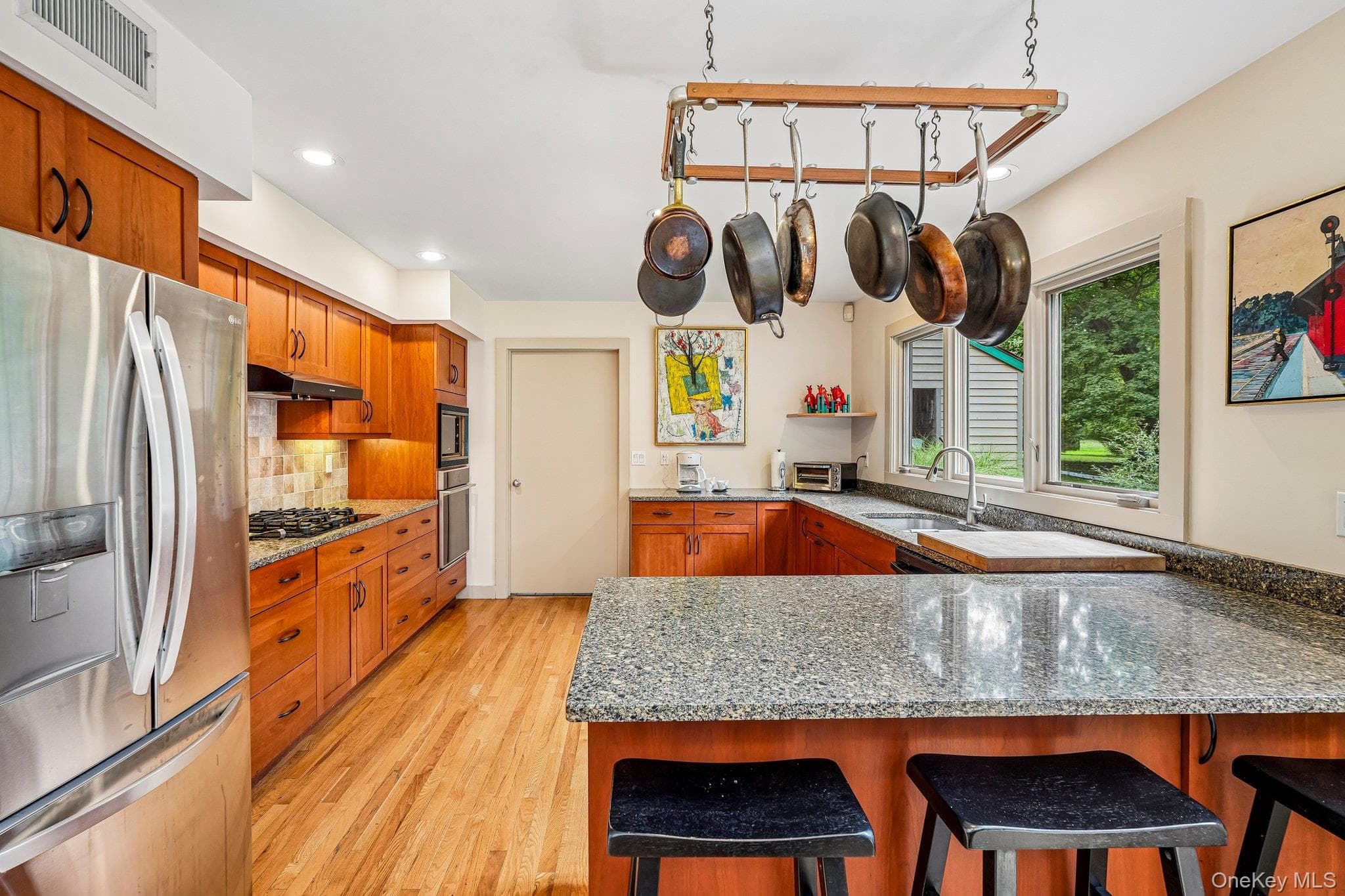 65 Colonial Avenue thumbnail 11