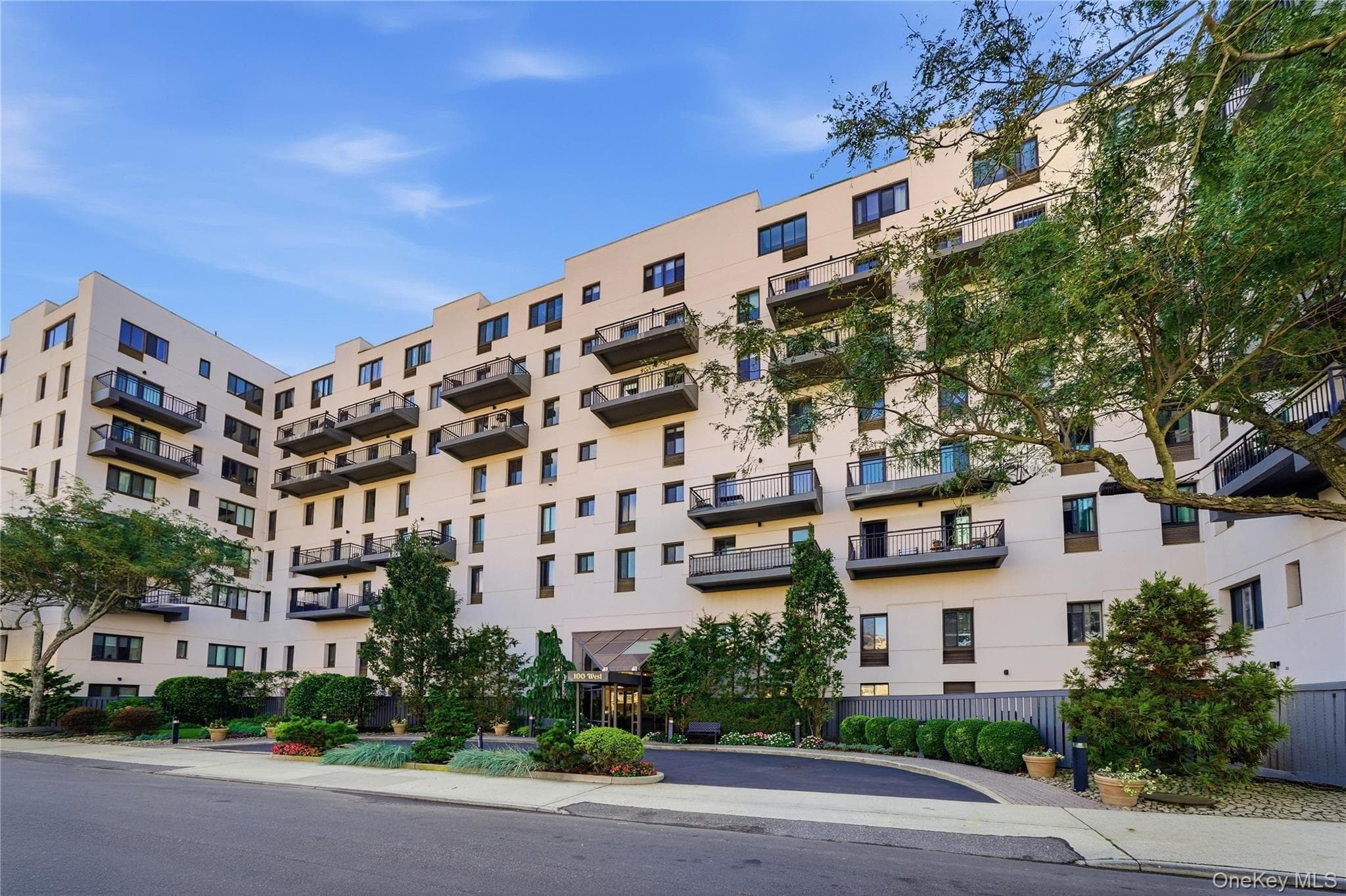 100 W Broadway Unit: #6Q thumbnail 3