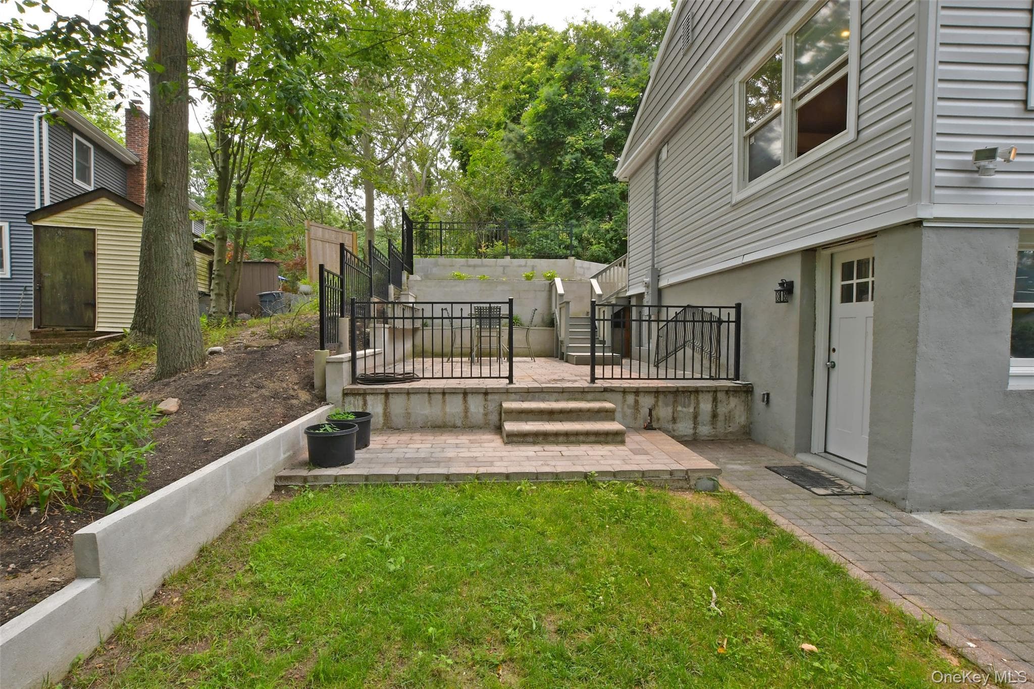 6 Southold Road thumbnail 29